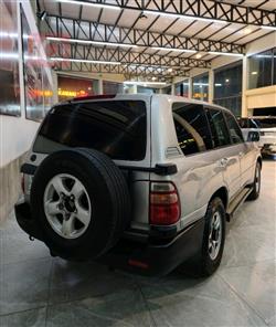 تويوتا لاندكروزر